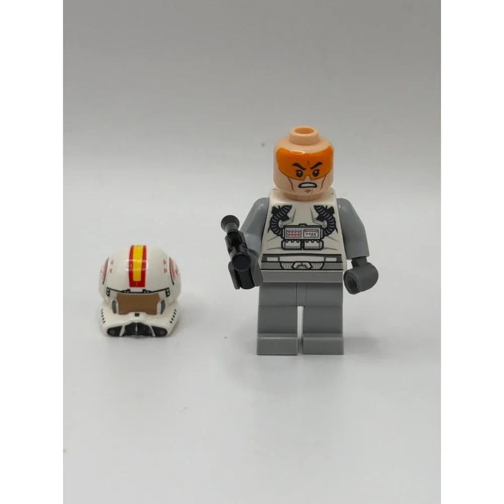 LEGO STAR‎ WARS Phase 2 Clone Trooper Pilot Minifigure 75072 sw0608 EPISODE 3